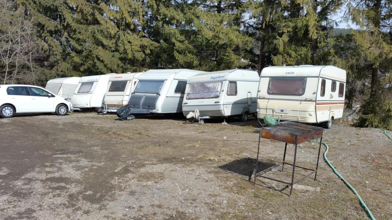 Camping Aviator, Numai Teren, Campare Pentru Rulote Autorulote Personale, Campingul Nu Are Rulote !!! Buşteni Zewnętrze zdjęcie
